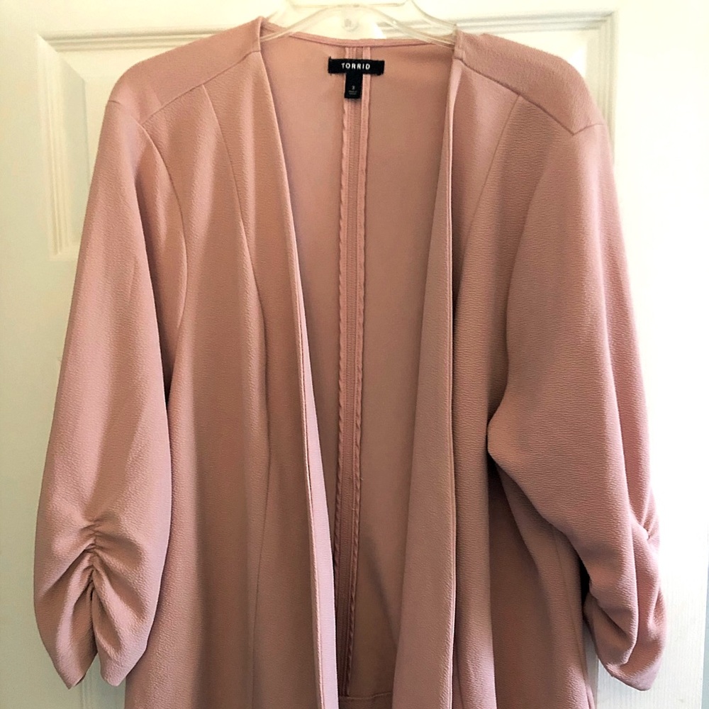 Pink blazer jacket/cardigan w/ ruched sleeves